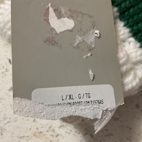 Hudson’s Bay HBC Mitts Stripes Signature Multi stripe Knit Size L / XL NEW Cream - Picture 4 of 4